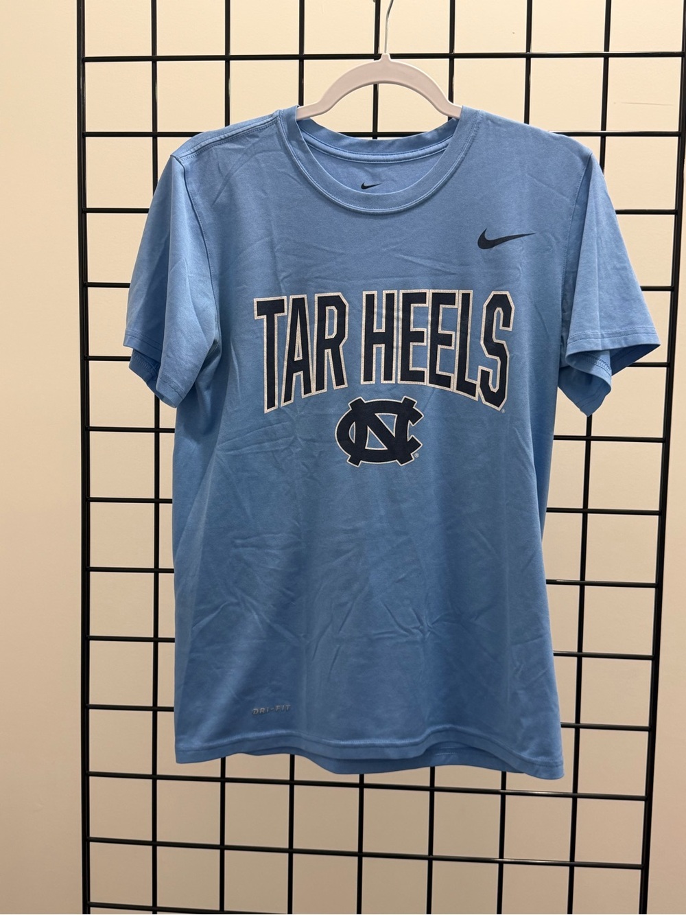 Nike Men’s Carolina Blue Tar Heels Graphic Tee